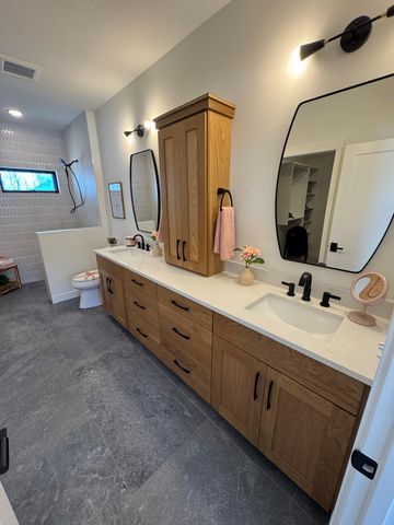 702 Summer Avenue SE, New Prague, MN 56071