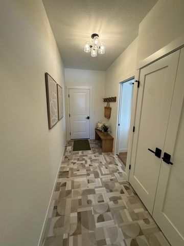 702 Summer Avenue SE, New Prague, MN 56071