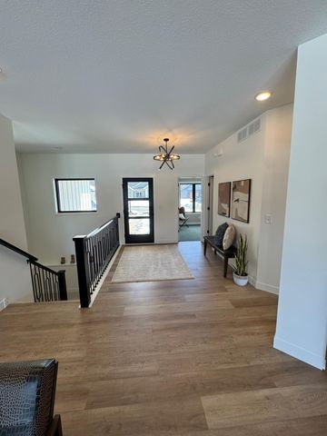 702 Summer Avenue SE, New Prague, MN 56071