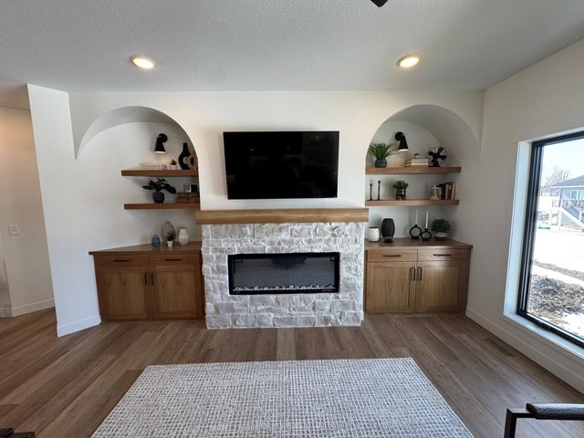 702 Summer Avenue SE, New Prague, MN 56071