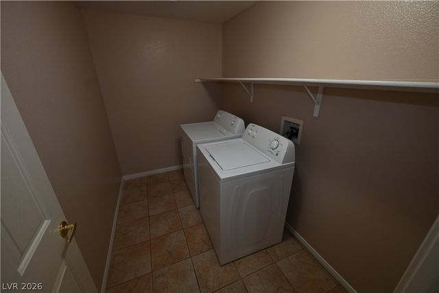 9931 Sierra Canyon Way, Las Vegas, NV 89147