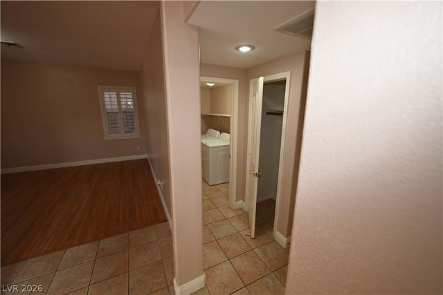9931 Sierra Canyon Way, Las Vegas, NV 89147
