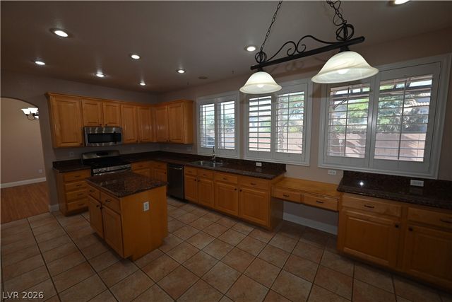 9931 Sierra Canyon Way, Las Vegas, NV 89147