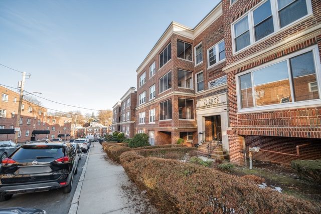 11 Vinal St 5A, Boston, MA 02135