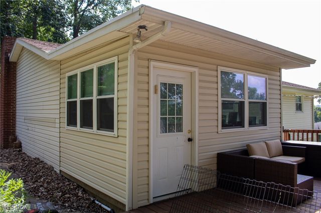 975 Blossom Lane, Zanesville, OH 43701