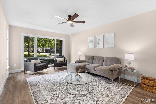 1618 Clock Tower Drive, St Louis, MO 63138