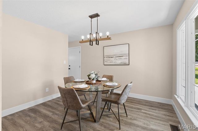 1618 Clock Tower Drive, St Louis, MO 63138