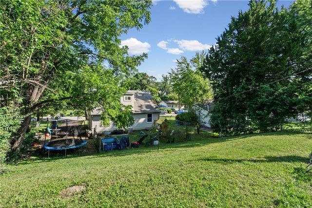 7406 S PARK Road, Kansas City, MO 64129