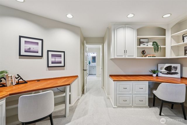 10331 NE 19th Place, Bellevue, WA 98004