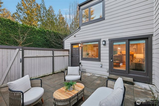 10331 NE 19th Place, Bellevue, WA 98004