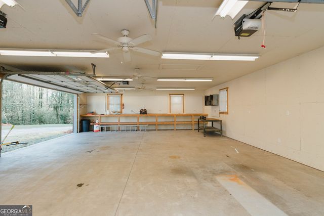 190 Fairlawn Drive, Carrollton, GA 30117