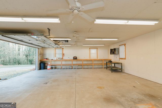 190 Fairlawn Drive, Carrollton, GA 30117