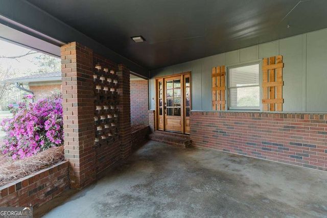 190 Fairlawn Drive, Carrollton, GA 30117