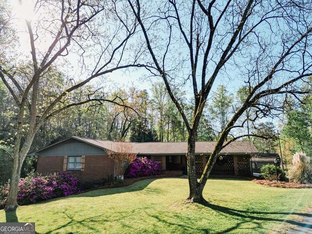 190 Fairlawn Drive, Carrollton, GA 30117