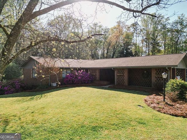 190 Fairlawn Drive, Carrollton, GA 30117