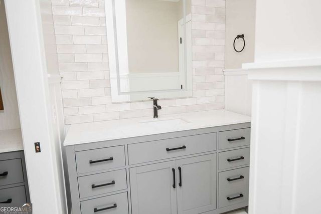 190 Fairlawn Drive, Carrollton, GA 30117