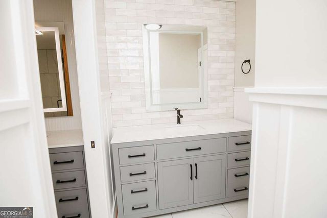 190 Fairlawn Drive, Carrollton, GA 30117