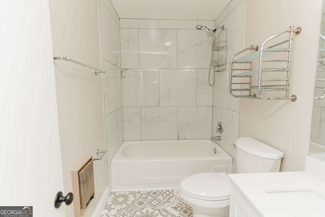 190 Fairlawn Drive, Carrollton, GA 30117