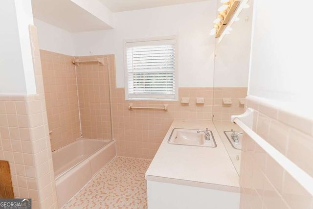 190 Fairlawn Drive, Carrollton, GA 30117