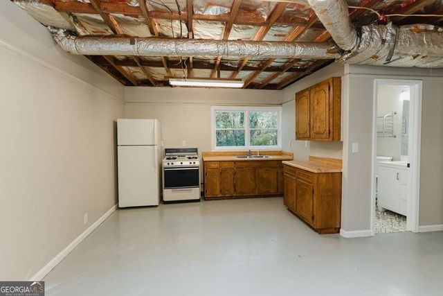 190 Fairlawn Drive, Carrollton, GA 30117