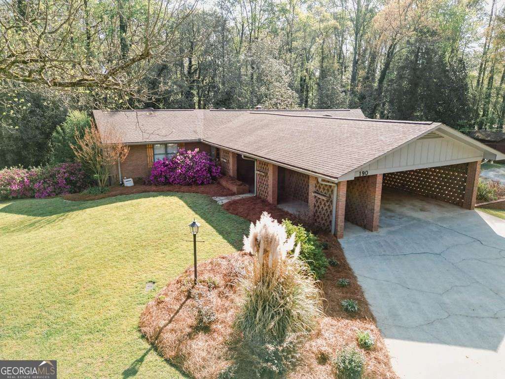 190 Fairlawn Drive, Carrollton, GA 30117