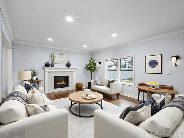 22 Preston Lane, Syosset, NY 11791