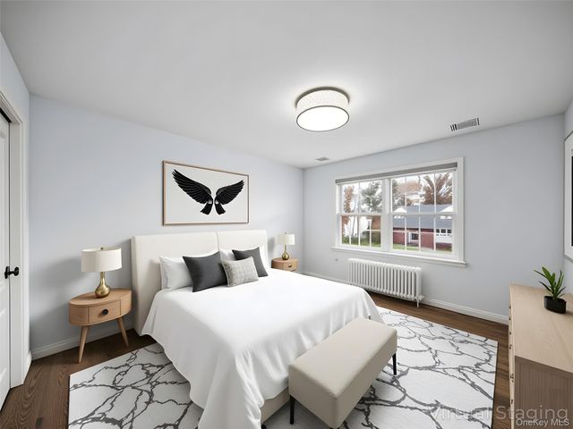 22 Preston Lane, Syosset, NY 11791