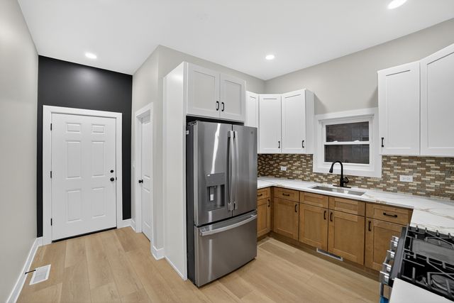 5102 W Belden Street, Chicago, IL 60639