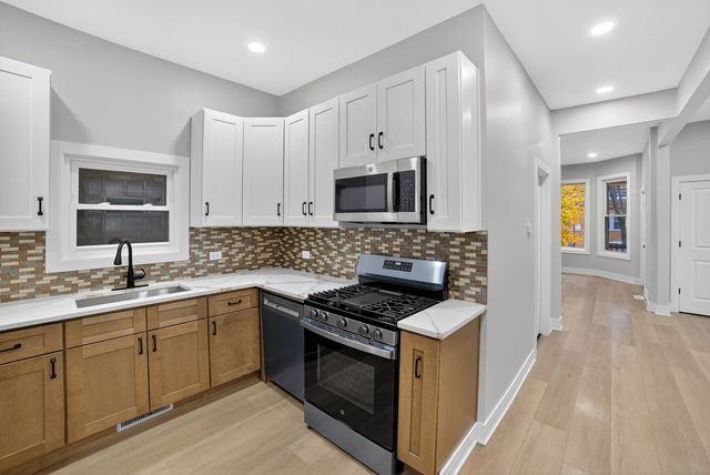 5102 W Belden Street, Chicago, IL 60639