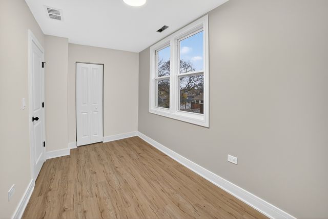 5102 W Belden Street, Chicago, IL 60639