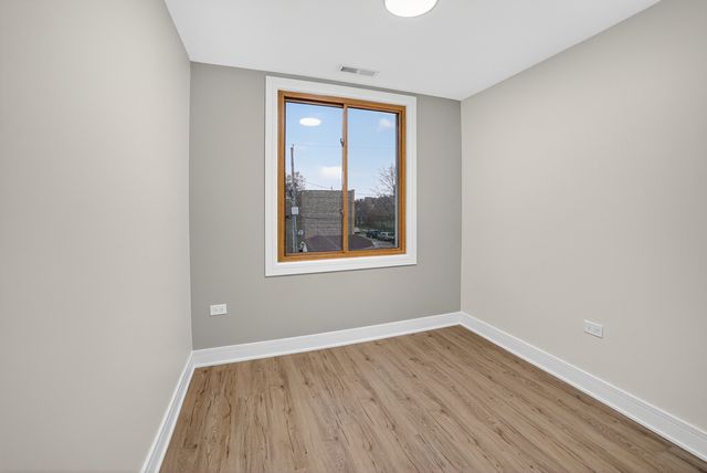 5102 W Belden Street, Chicago, IL 60639