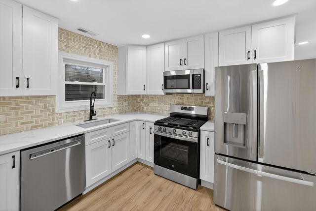 5102 W Belden Street, Chicago, IL 60639