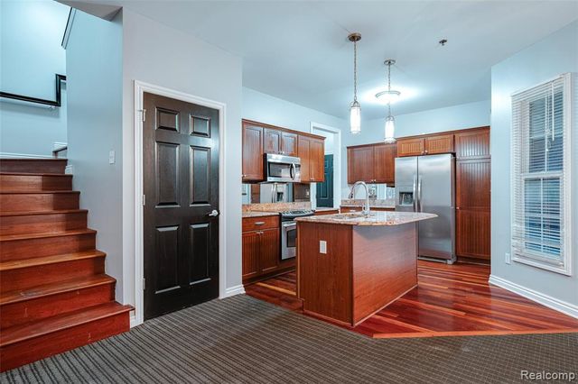 1284 W Crystal Circle, Canton, MI 48187