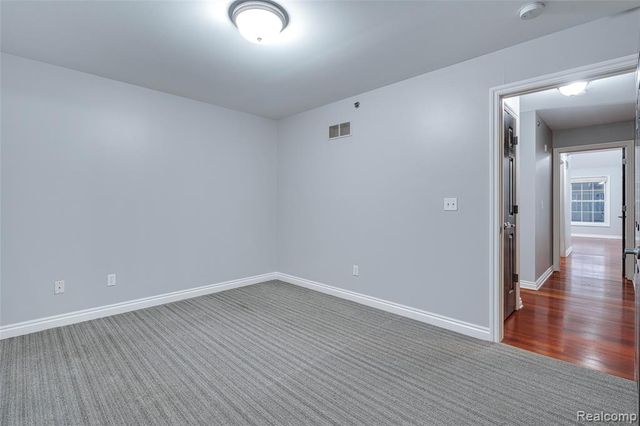 1284 W Crystal Circle, Canton, MI 48187