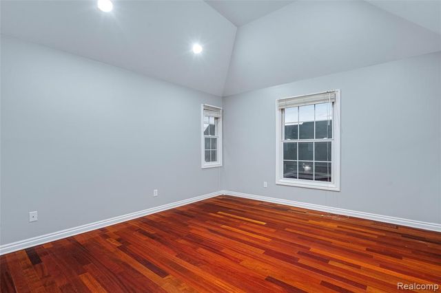 1284 W Crystal Circle, Canton, MI 48187