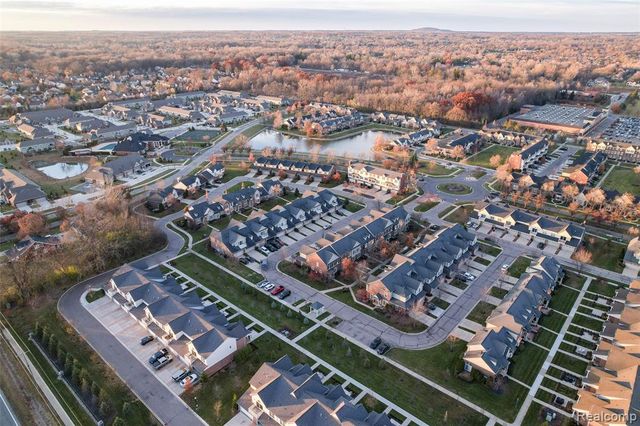 1284 W Crystal Circle, Canton, MI 48187