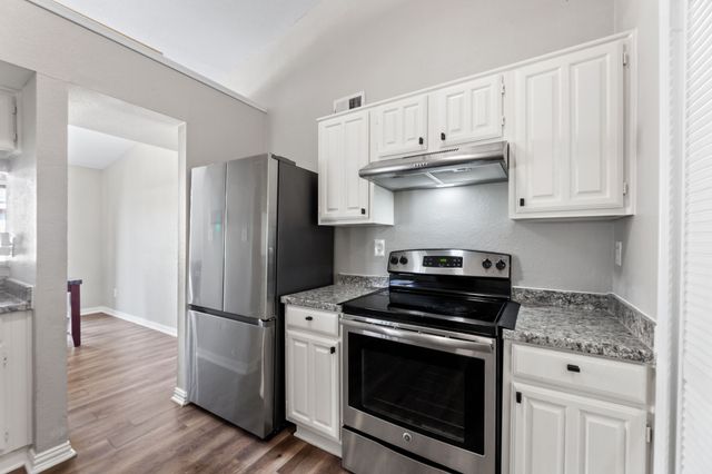 4212 N Staghorn Circle, Fort Worth, TX 76137