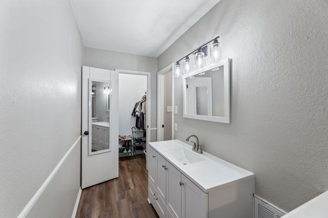 4212 N Staghorn Circle, Fort Worth, TX 76137