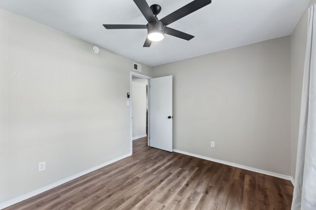 4212 N Staghorn Circle, Fort Worth, TX 76137