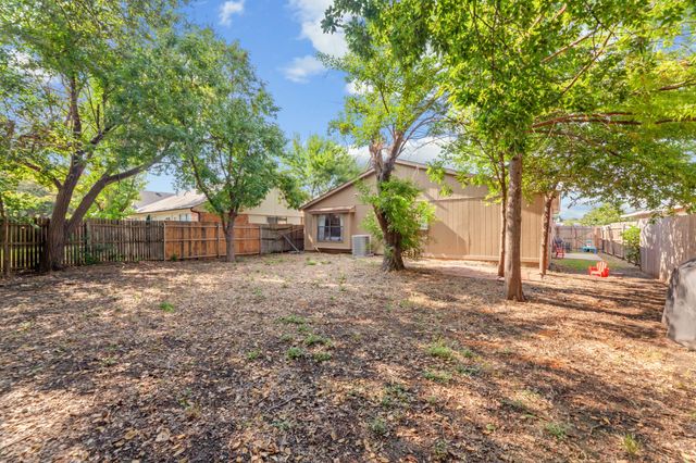 4212 N Staghorn Circle, Fort Worth, TX 76137