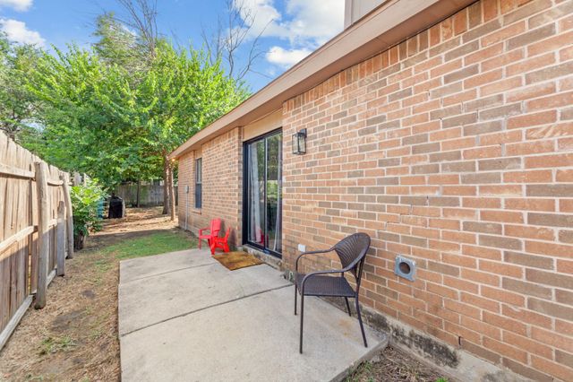 4212 N Staghorn Circle, Fort Worth, TX 76137