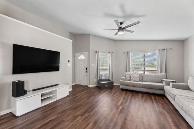 4212 N Staghorn Circle, Fort Worth, TX 76137