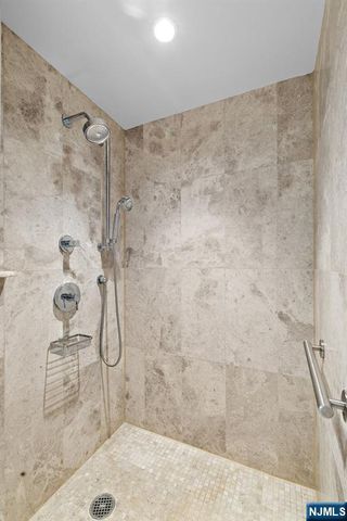 1000 Ave At Port Imperial 306, Weehawken, NJ 07086