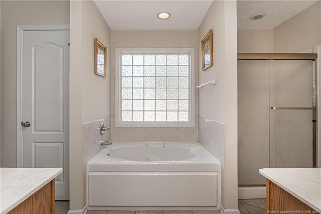 50 Silver Oaks Drive W, Lillington, NC 27546