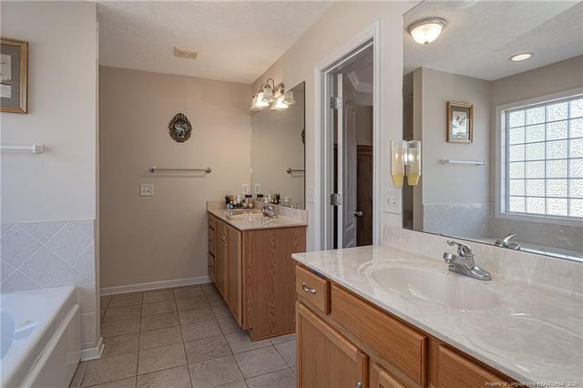 50 Silver Oaks Drive W, Lillington, NC 27546