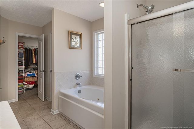 50 Silver Oaks Drive W, Lillington, NC 27546