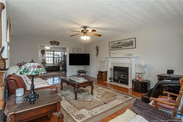 50 Silver Oaks Drive W, Lillington, NC 27546