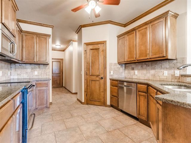 1204 Hanna Lane, Kingfisher, OK 73750