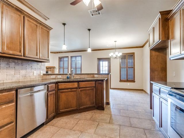 1204 Hanna Lane, Kingfisher, OK 73750