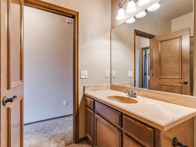 1204 Hanna Lane, Kingfisher, OK 73750